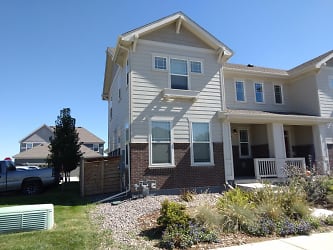 222 Zeppelin Wy - Fort Collins, CO