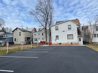 34 N Baltimore Ave unit 1 - Mount Holly Springs, PA