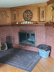 Lv Rm - Fireplace.jpg.jpg