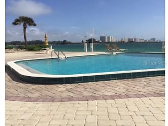 450 S Gulfview Blvd #208 - Clearwater, FL