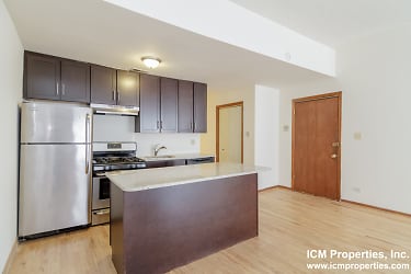 2519 N Lincoln Ave unit 2521-B3 - Chicago, IL