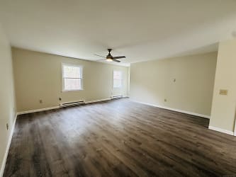 70 Pond Meadow Rd #20 - Essex, CT
