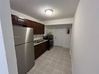 715 NW 15th Terrace #3 - Fort Lauderdale, FL