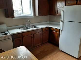702 2nd St - Armstrong, IA