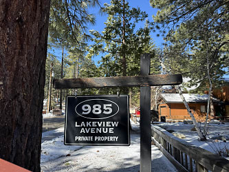 985 Lakeview Ave unit 6 - South Lake Tahoe, CA