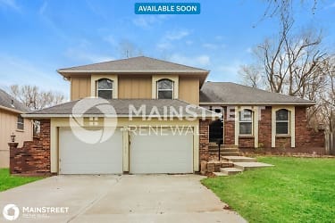 12008 Smalley Ave - Grandview, MO