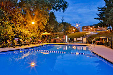 Cedar Point Apartments - Roanoke, VA
