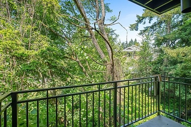 8417 SW 24th Ave - Portland, OR