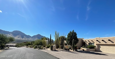 11435 N Skywire Way - Tucson, AZ