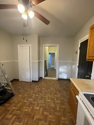 623 5th Ave unit Upstairs - Williamsport, PA