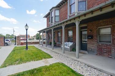 1442 N Illinois St Unit #19 - Indianapolis, IN