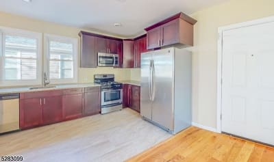 1225 E Henry St #2B - undefined, undefined