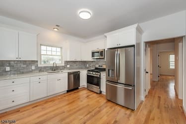 17 N Weiss St #2 - undefined, undefined
