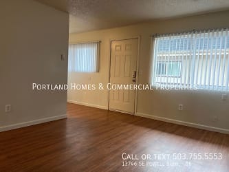 13746 SE Powell Blvd - 16 - Portland, OR