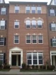 3616 Spring Hollow Ln - Frederick, MD