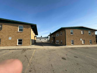 100 19th Ave SW unit B 100 - Minot, ND