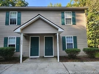 570 Crooked Creek Ct - Fayetteville, NC