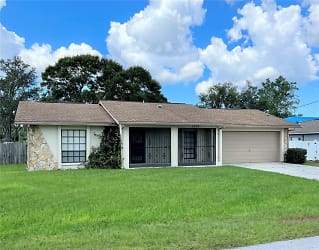3255 Amherst Ave - Spring Hill, FL