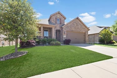 1526 Calcot Ln - Forney, TX