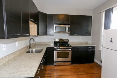 4711 N Albany Ave unit 4 - Chicago, IL
