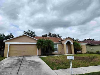 2472 Nature Pointe Loop - Fort Myers, FL