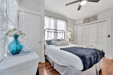 Room For Rent - Bradenton, FL