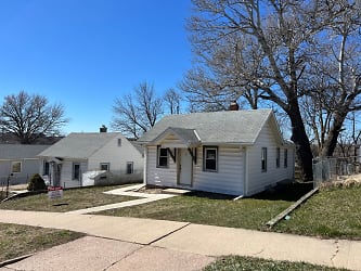 403 S Wayland Ave unit 1-3 - Sioux Falls, SD