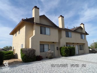 16086 Yates Rd - Victorville, CA