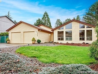 13064 SE 130th Ave - Happy Valley, OR