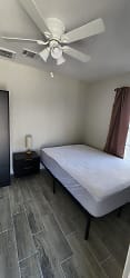 Room For Rent - Houston, TX