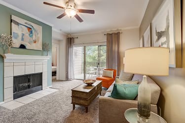Riverbend Apartments - New Braunfels, TX