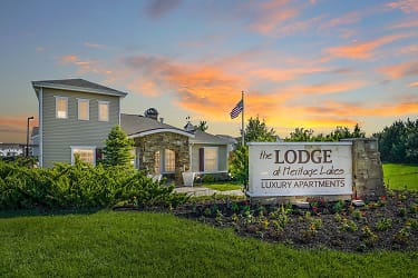 The Lodge At Heritage Lakes Apartments - Lincoln, NE