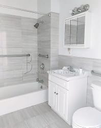 28-42 38th St unit 1 - Queens, NY