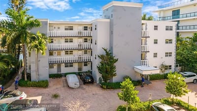 40 Isle of Venice Dr #14 - Fort Lauderdale, FL