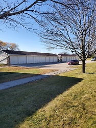 S69W15100 Cornell Cir - Muskego, WI