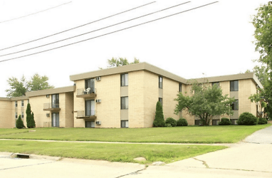 15312 Maple Park Dr unit 1 - Maple Heights, OH
