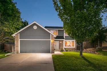 12822 Bellaire St - Thornton, CO