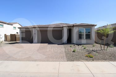 1033 West Shannons Way - Coolidge, AZ