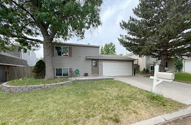 9710 W 105th Ave - Westminster, CO