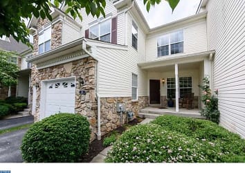215 Birchwood Dr unit 215 - West Chester, PA