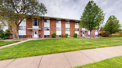 1005 Parkway Dr - Boone, IA