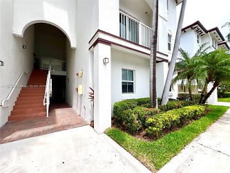 8930 NW 97th Ave #106 - Doral, FL