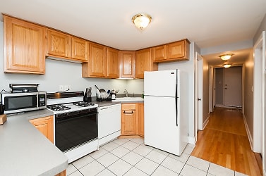 3216 N Kenmore Ave unit G - Chicago, IL