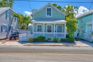1124 Eaton St - Key West, FL