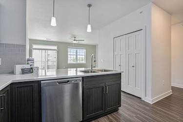 Meadowbrooke Apartment Homes - Grand Rapids, MI