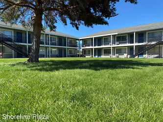 Shoreline Plaza Apartments - Reno, NV