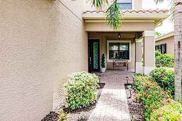 11654 Riverstone Ln - Fort Myers, FL