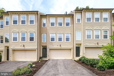 1715 Chiswick Ct - Silver Spring, MD