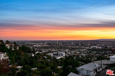 1556 Viewsite Dr - Los Angeles, CA