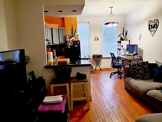 2021 Woodbine St unit 1R - Queens, NY